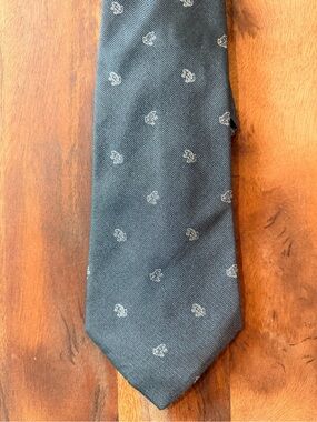 NWT Banana Republic 100% Silk Men's Tie Grey Frog Pattern Made In Italy